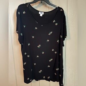 Old Navy Black Floral Maternity Top